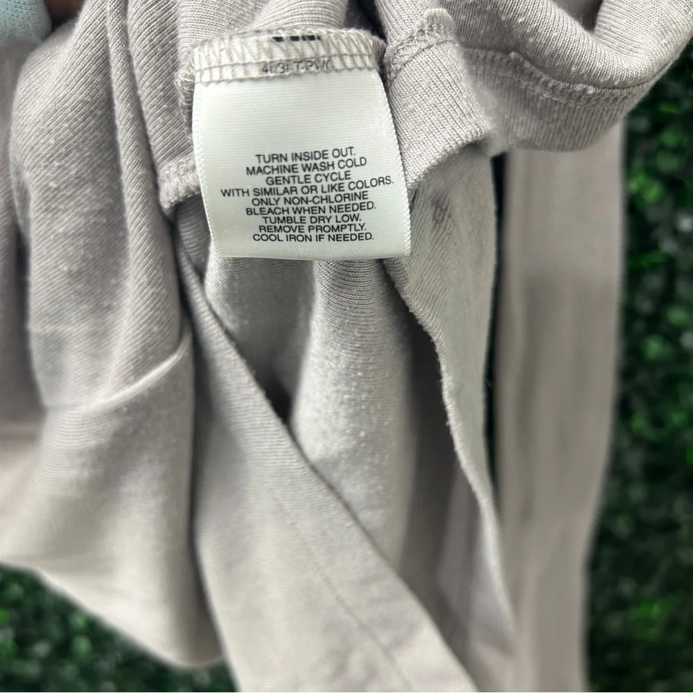 Attention Gray Super Soft Long Sleeve Top!